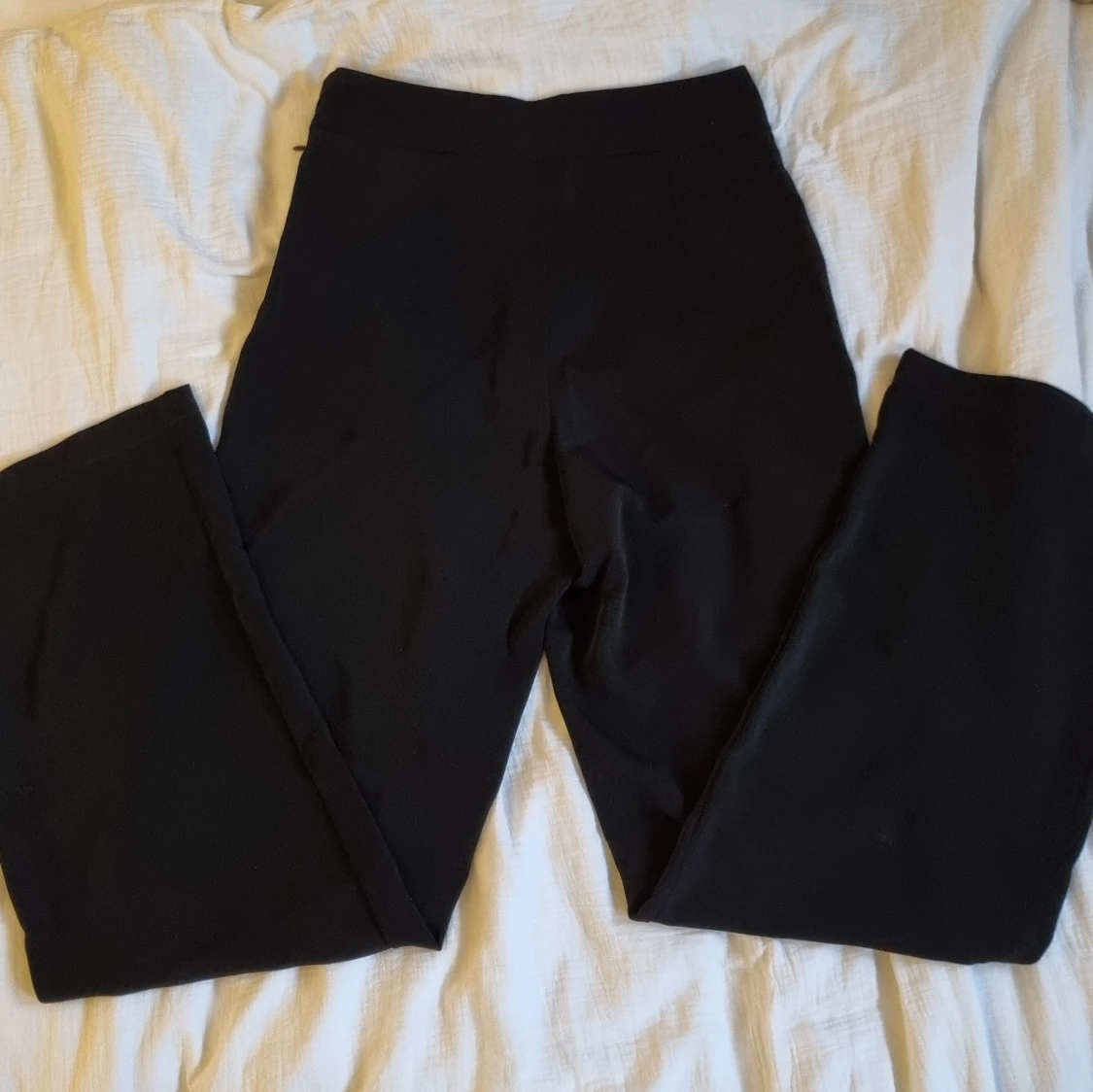 Svarta kostymbyxor  - 90