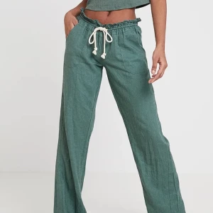 Roxy linnebyxor  - Superfin kan fråga om mer bilder om du skulle vilja storlek 36☀️