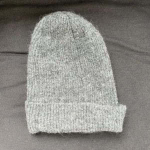 Mössa Arket - Från Arket Väldigt stor