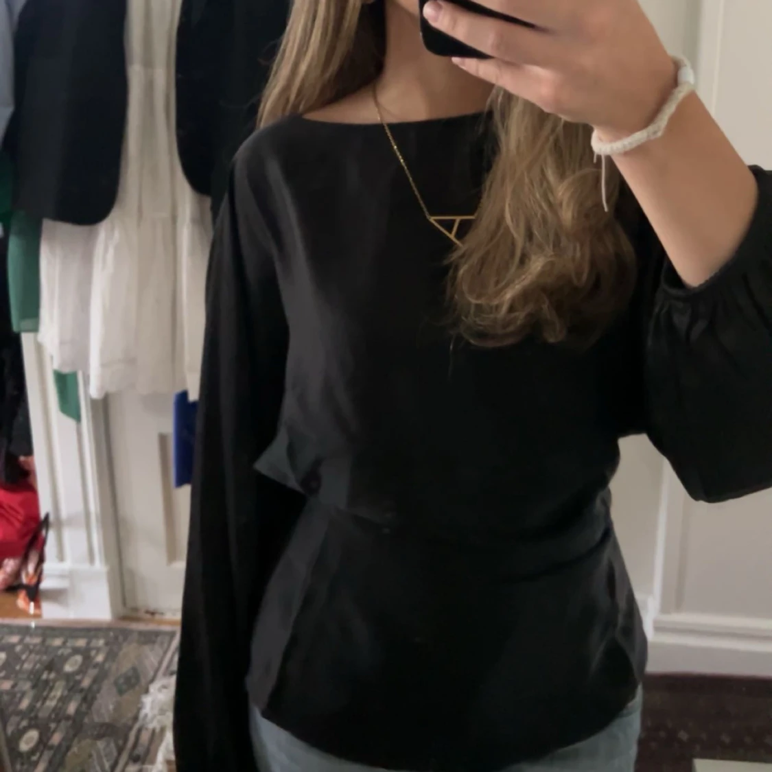 svart satinblus  - 90