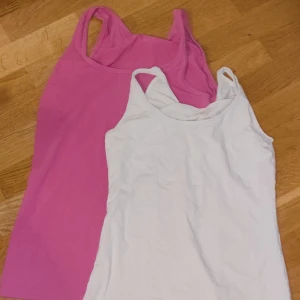 Linnen - Fina linnen, tunna så passar bra under tröjor och jackor 💟💟 30 kr styck, frakt ingår 