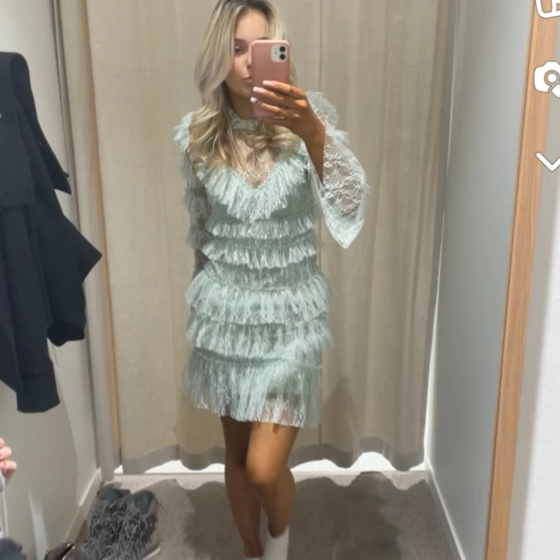 By malina klänning  - 91