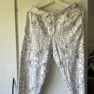 Coola mjukisbyxor - Näst intil oanvända!