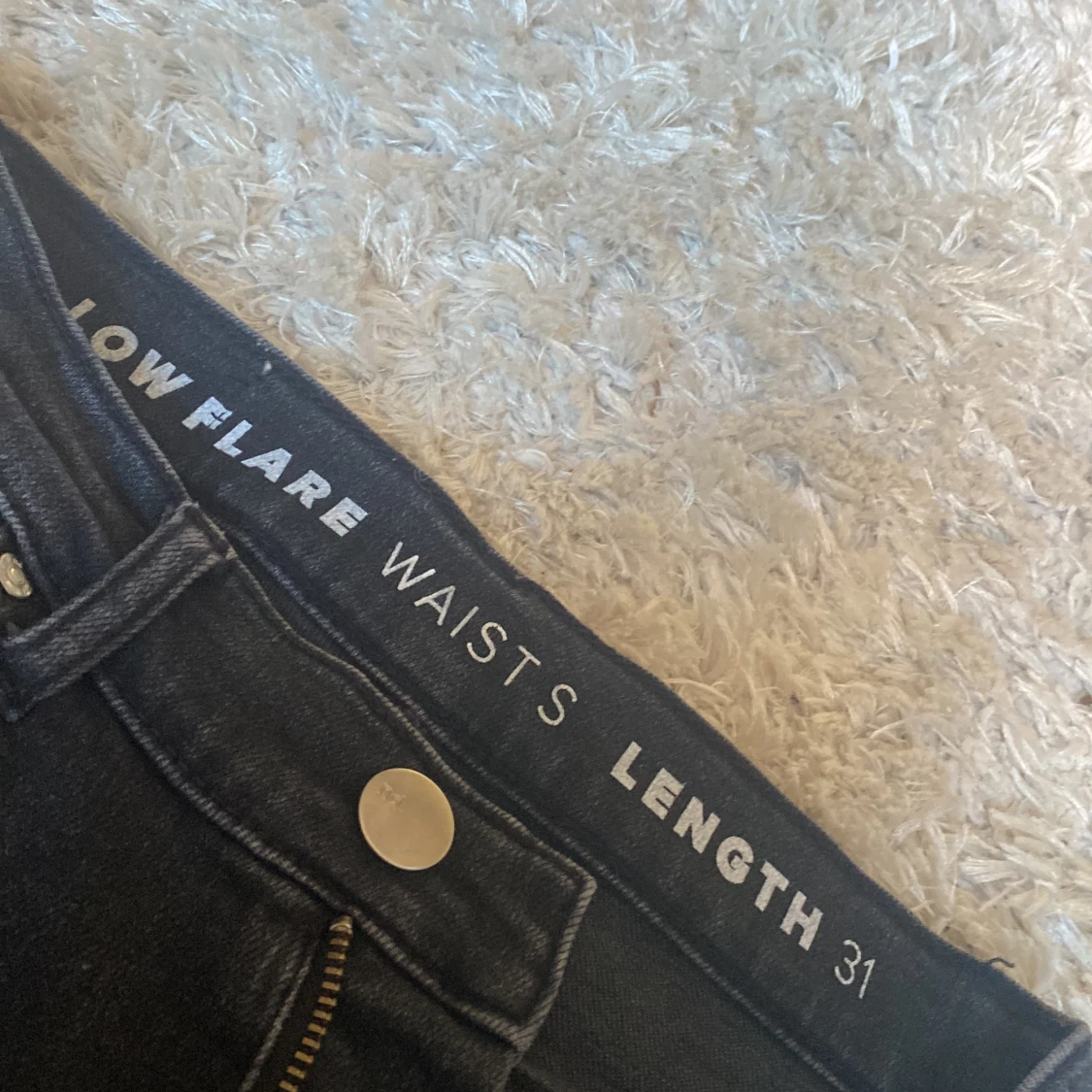 Svarta bootcuts jeans❣️ - 91