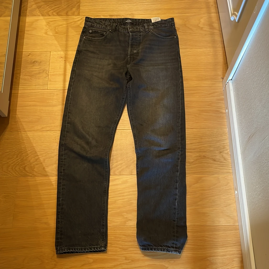 Jack and jones jeans svart/gråa w30 l30 - 90