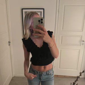 Topp zara - Svart virkad topp ifrån zara