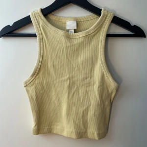 Linne  - Gult linne från H&M utan defekter 