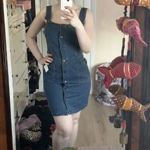 Jeansklänning från reclaimed vintage! - Aldrig använd!