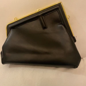 Crossbody  - New