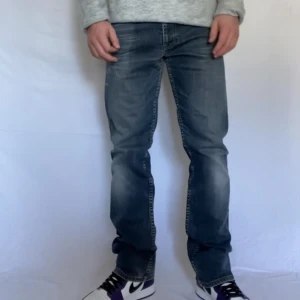 Levis jeans  - Levis jeans  33 34  