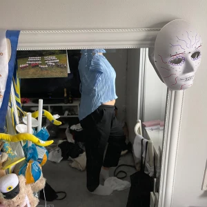 Kostymbyxor  - Kostymbyxor från Lindex som jag aldrig använt. Dem är väldigt sköna och fina i passformen bara inte min smak. 