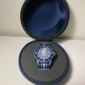 Swatch X Blancpain  - Helt ny Atlantic Ocean papper, box och kvitto finns med!   Vid eventuell frågor så är det bara att höra av sig. 