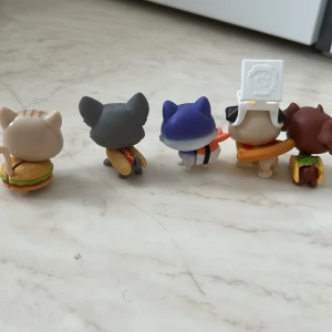 Little Pet shop bundle - Bundle of little pet shop. Food related 