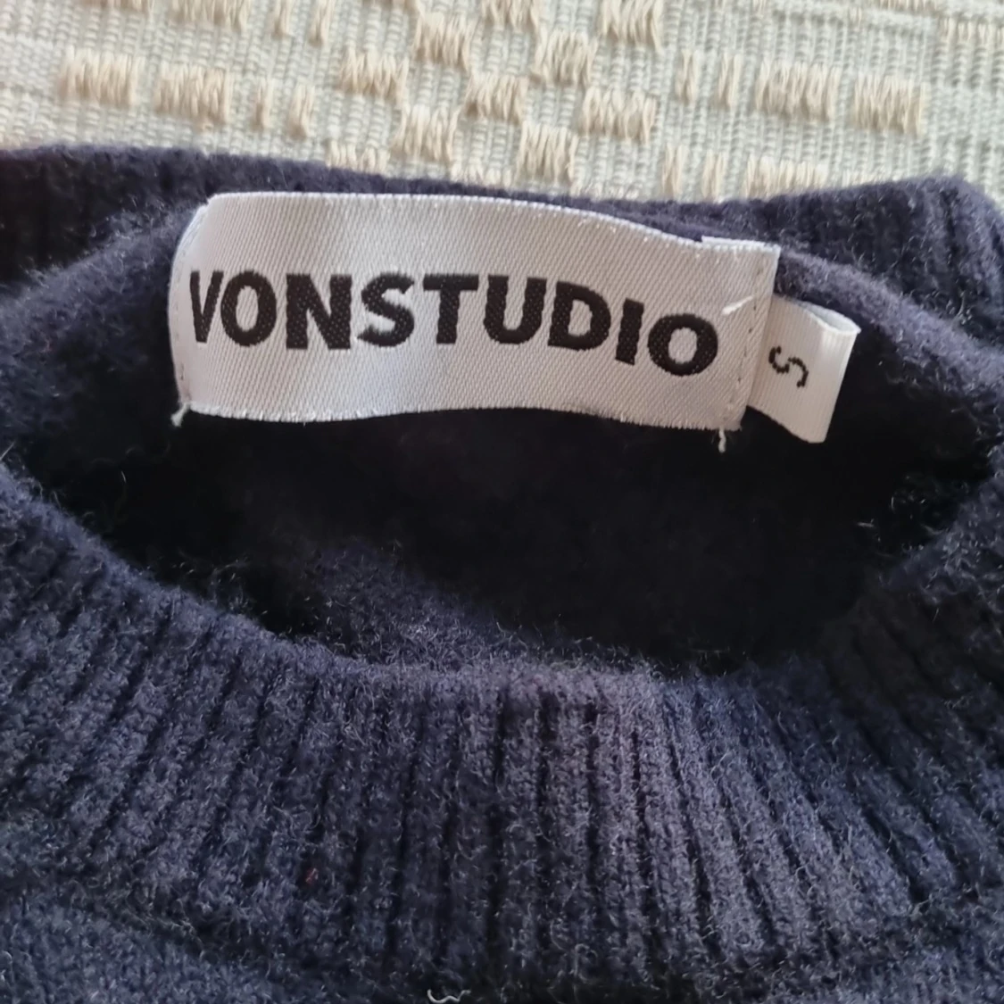 VonStudio Sweatshirt - 90