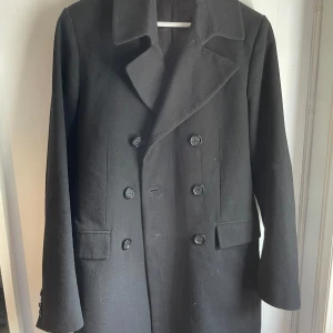 Tiger of Sweden kappa - Nypris: 6500kr mitt 2499. Inga skador eller fläckar, exakt som ny.