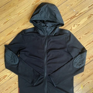 Prada Zip - prada zipper från tidigt 00 tal tror jag men grymt skick