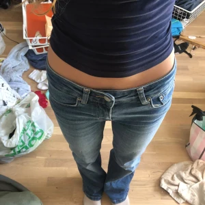 Nästan helt nya bootcut jeans från lager 157 - Säljer dessa jättefina bootcut jeans från lager då de tyvärr inte kommer till användning. Priset kan diskuteras 💕