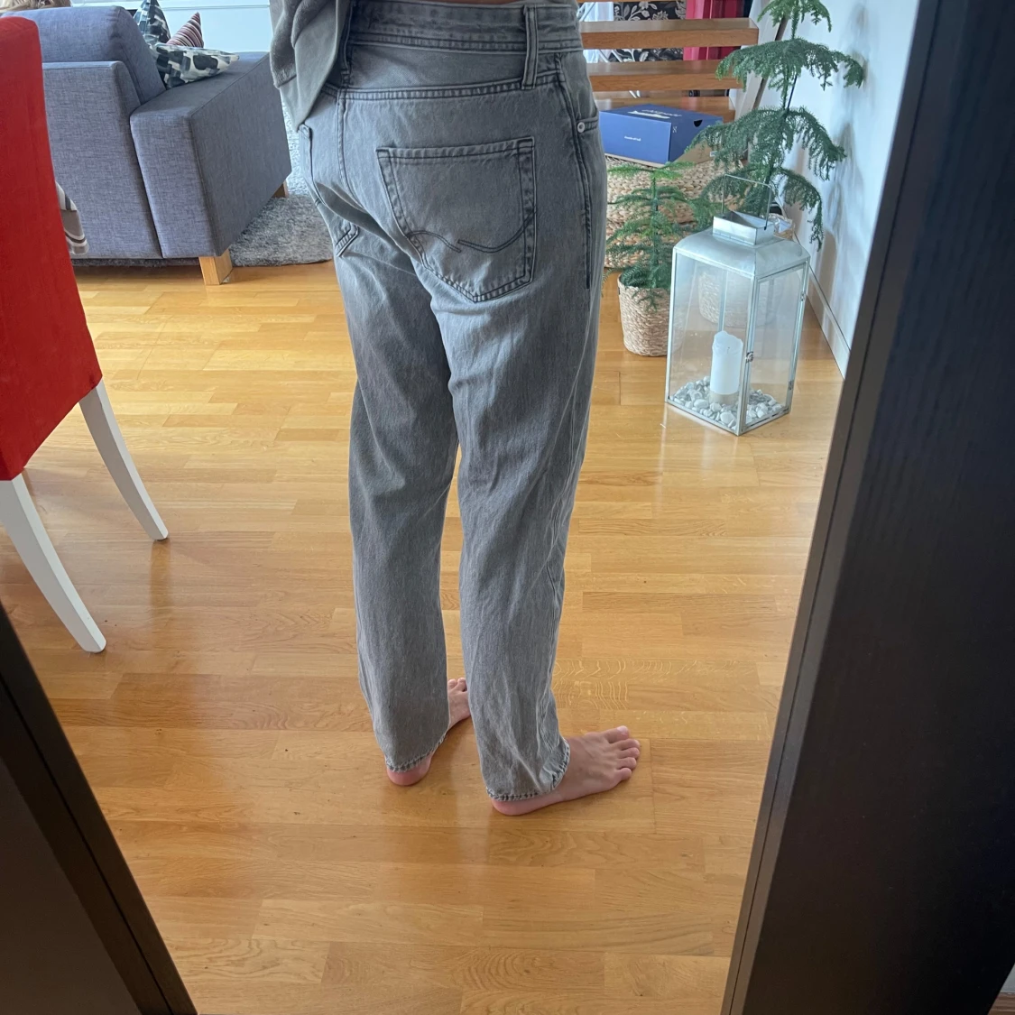 Gråa raka Jeans - 91