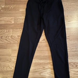 Gymleggings - Gymleggings i storlek S pösiga och bekväma 