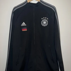 Tyskland Tröja - Helt Ny används endast under 1 tillfälle innan.