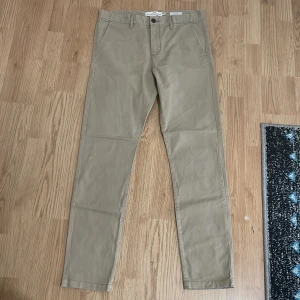 Beige jenas  - Använd knappt 