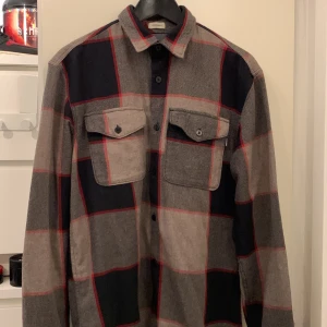 Jack & Jones Overshirt - Skriv till mig för mer information!
