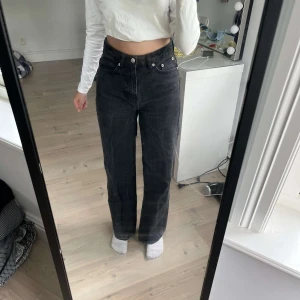 Jeans - Jeans från lager med breda ben och raka😁