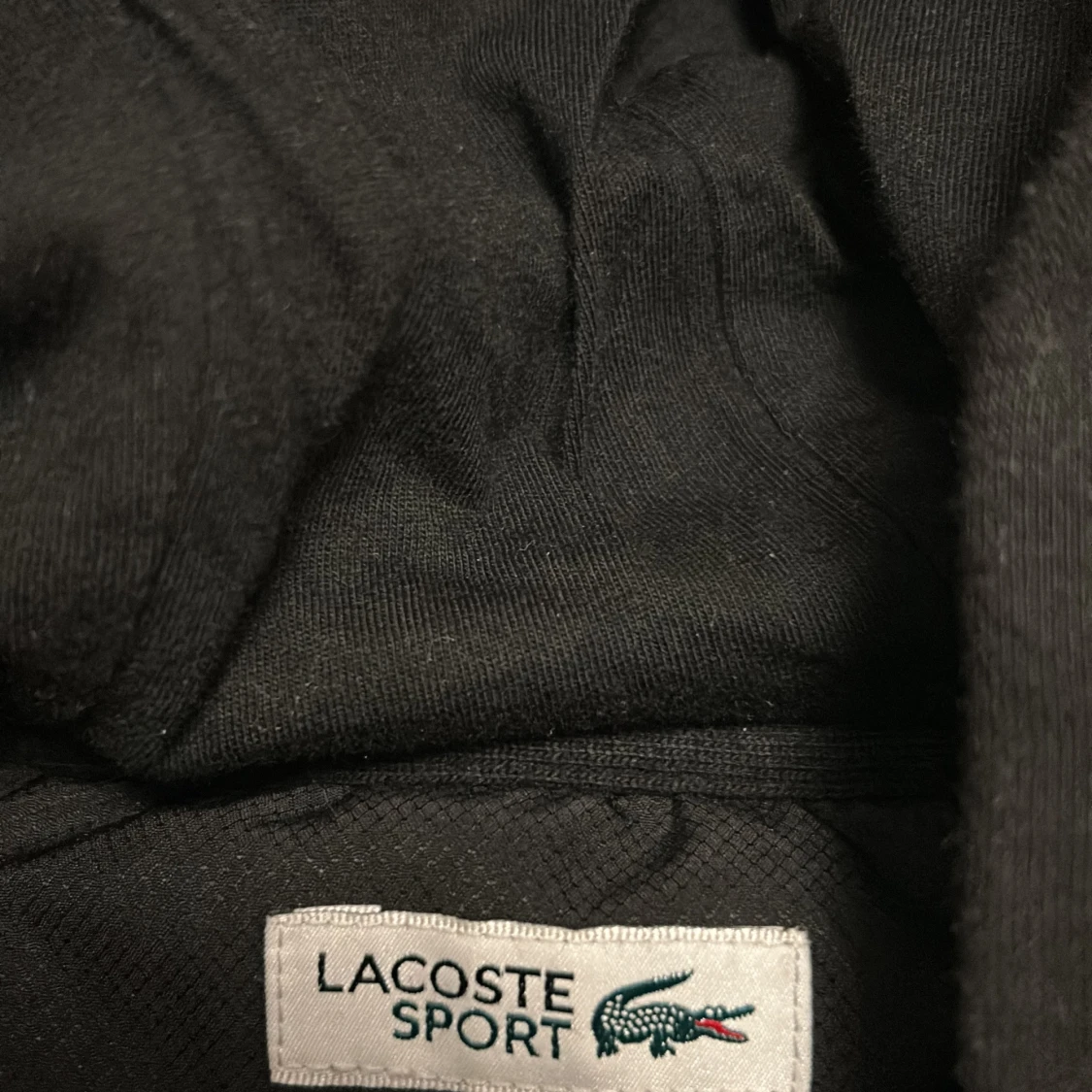 Svart Lacoste hoodie - 92
