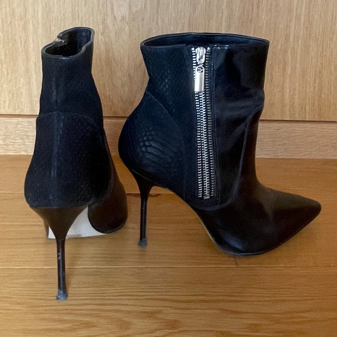 Svart stövlett, stl 41 - 91