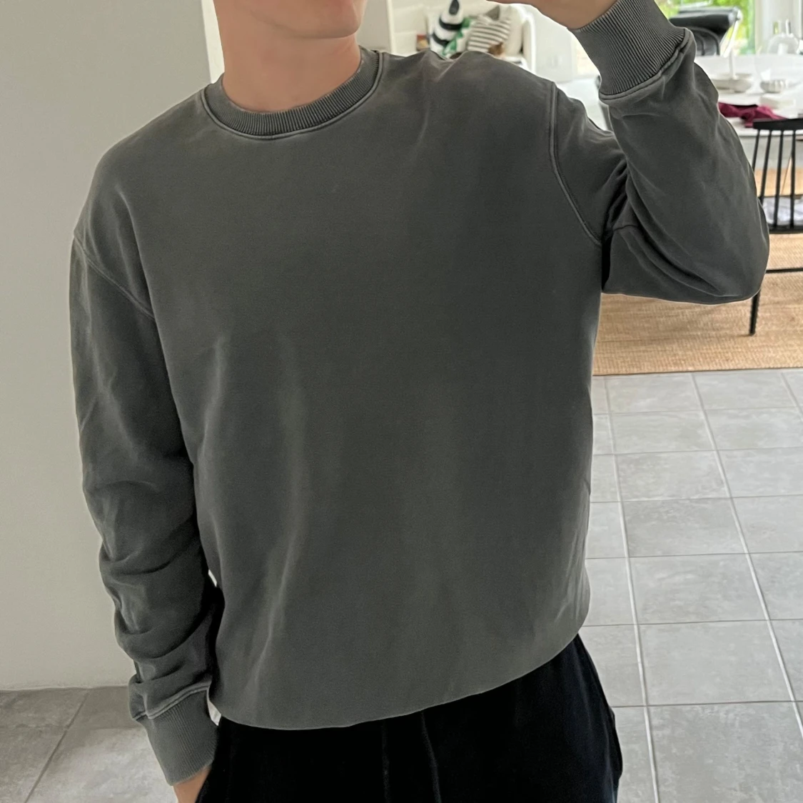 COS Sweatshirt  - 91