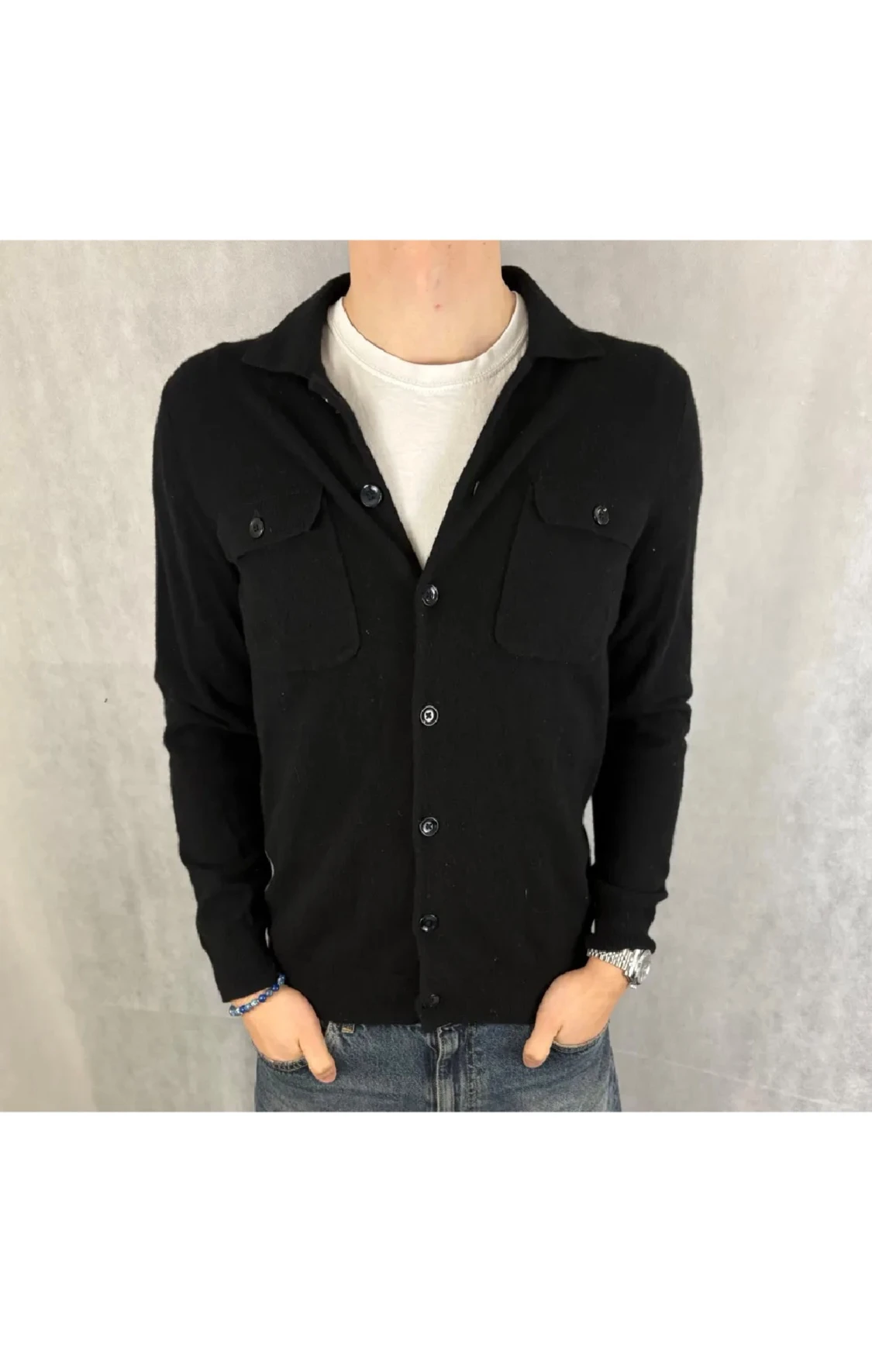 Svart cardigan i ull från Massimo Dutti