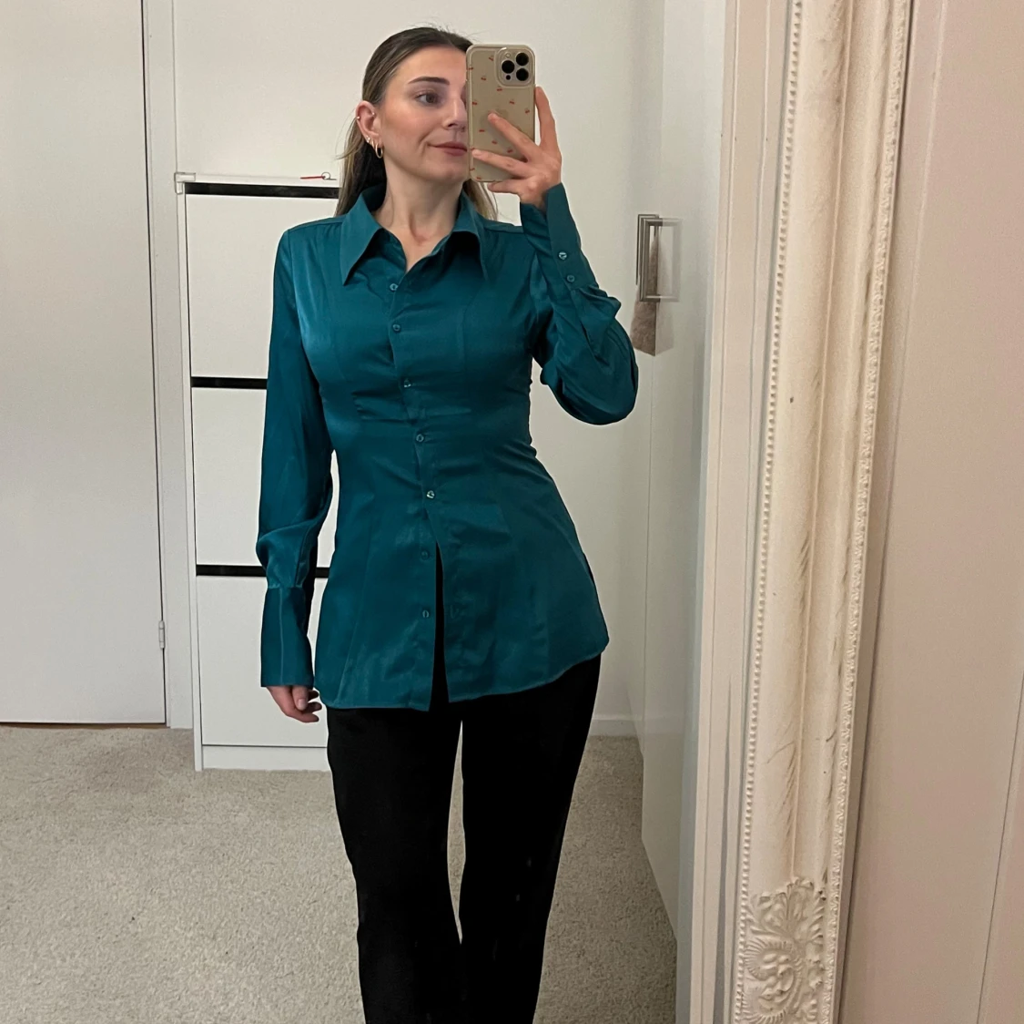 Turkos skjorta från Gina Tricot - 1