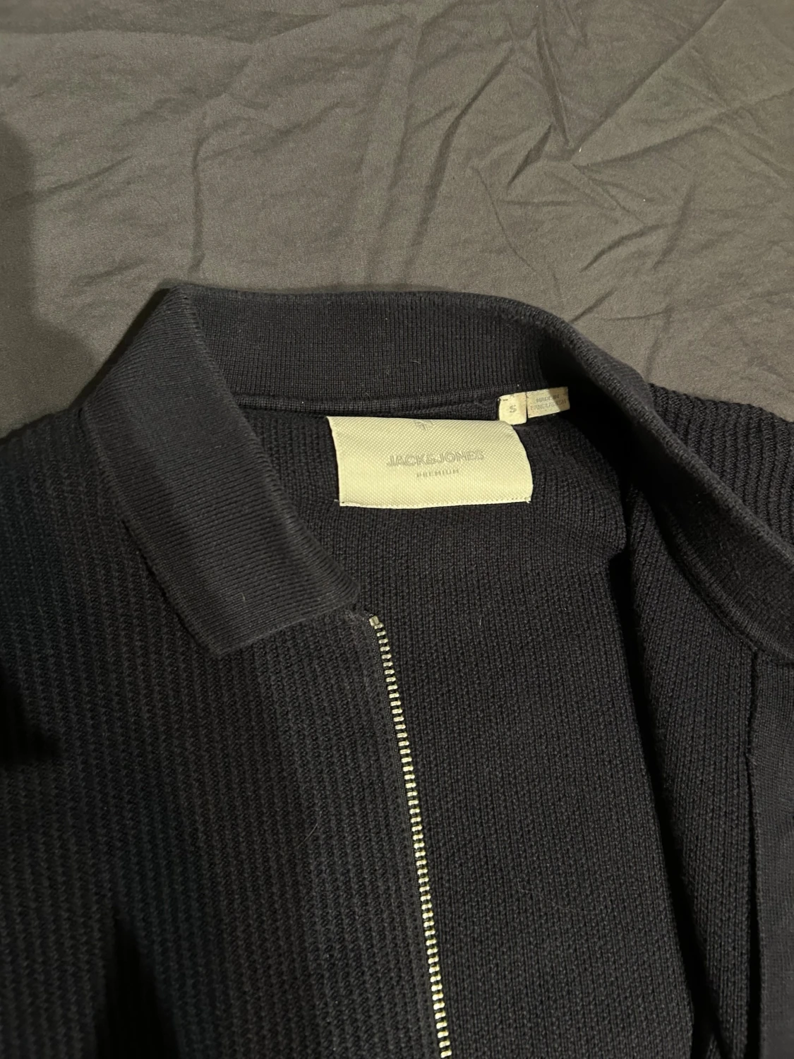 Mörkblå stickad cardigan  - 2