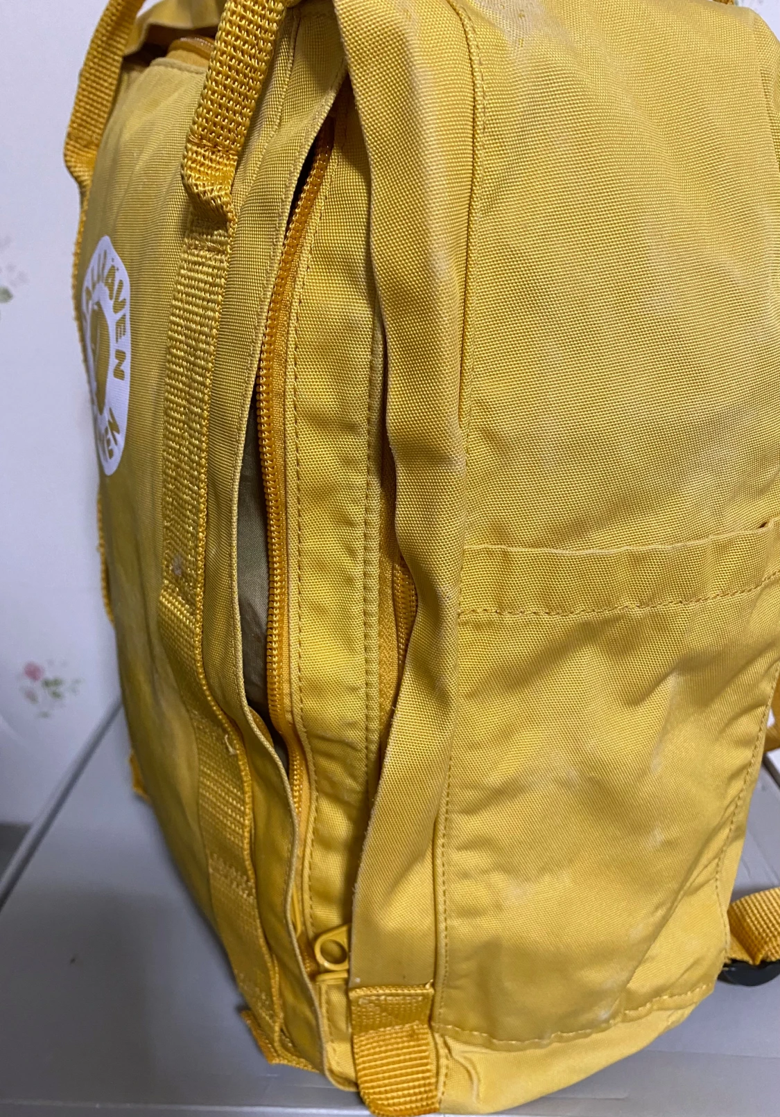 Gul Fjällräven Kånken ryggsäck - 2