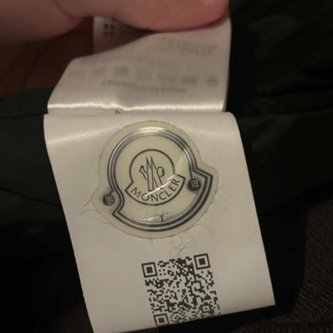 Svart teddyjacka från Moncler - 3