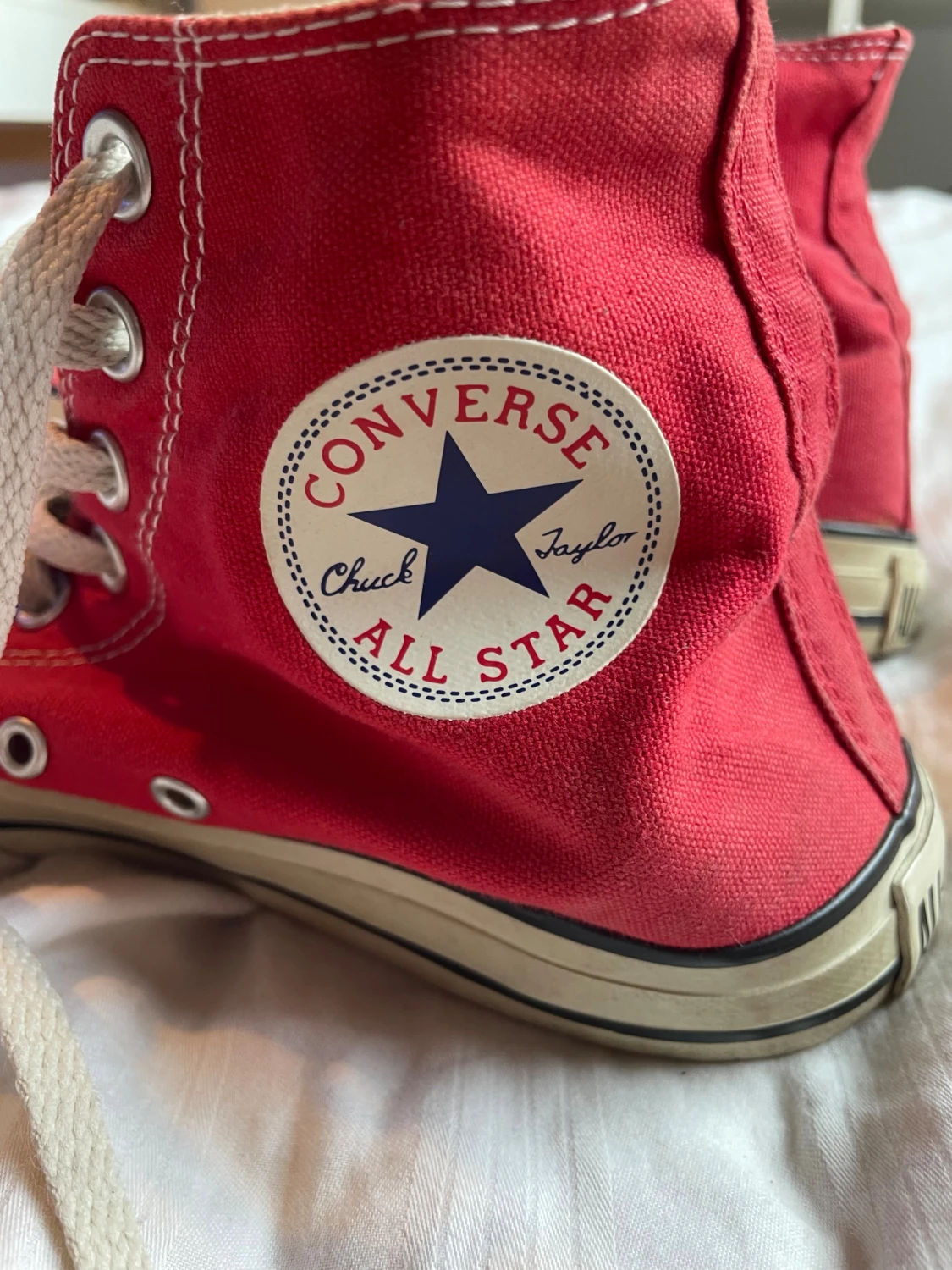 Röda Converse Chuck Taylor High - 1