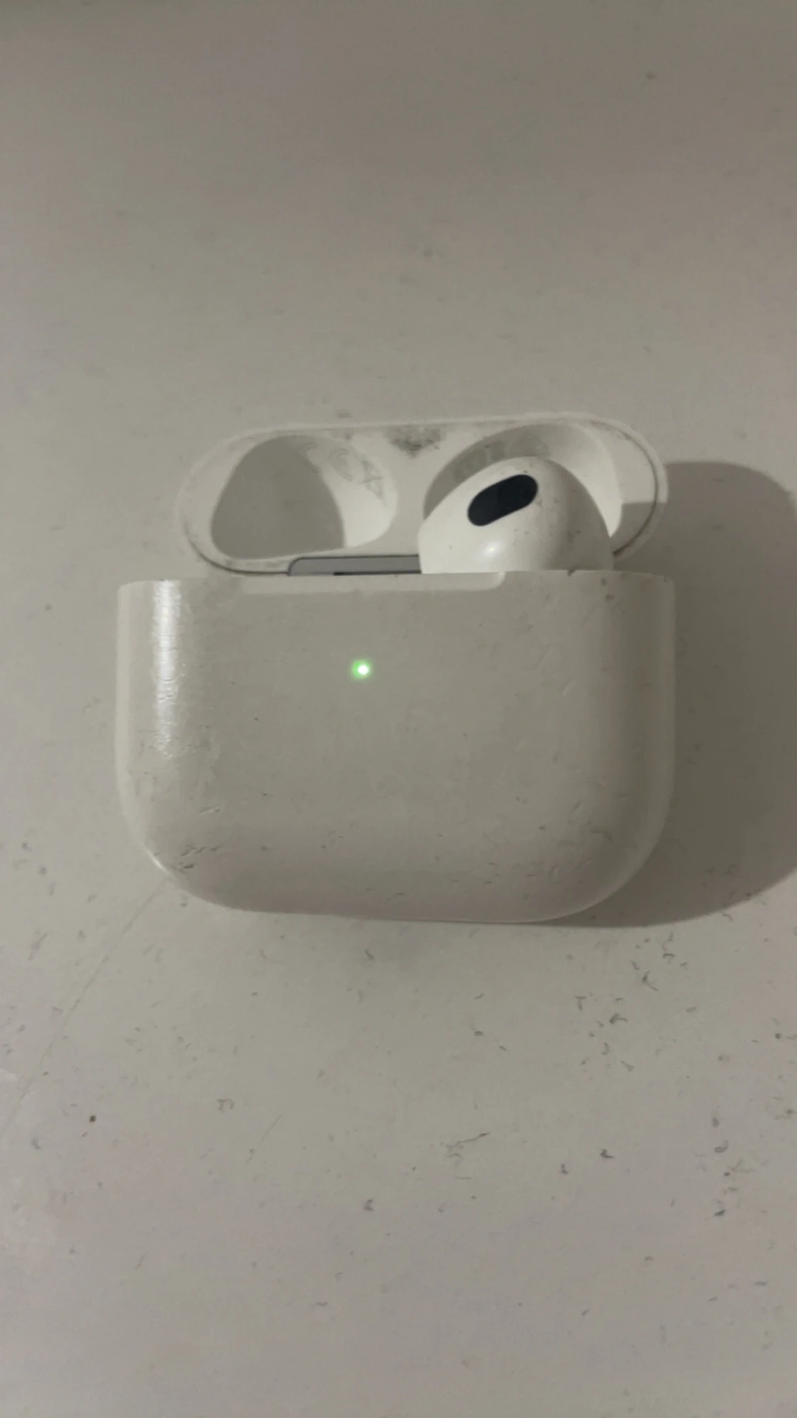 AirPods 3