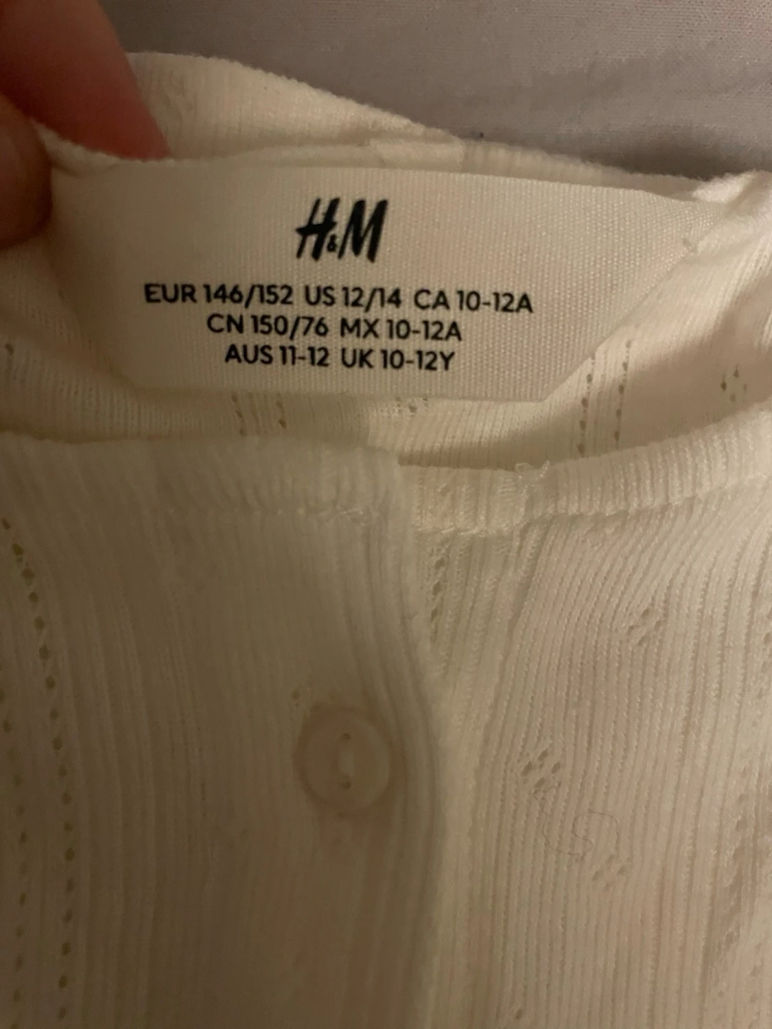 Vit kofta från H&M med knappar - 3