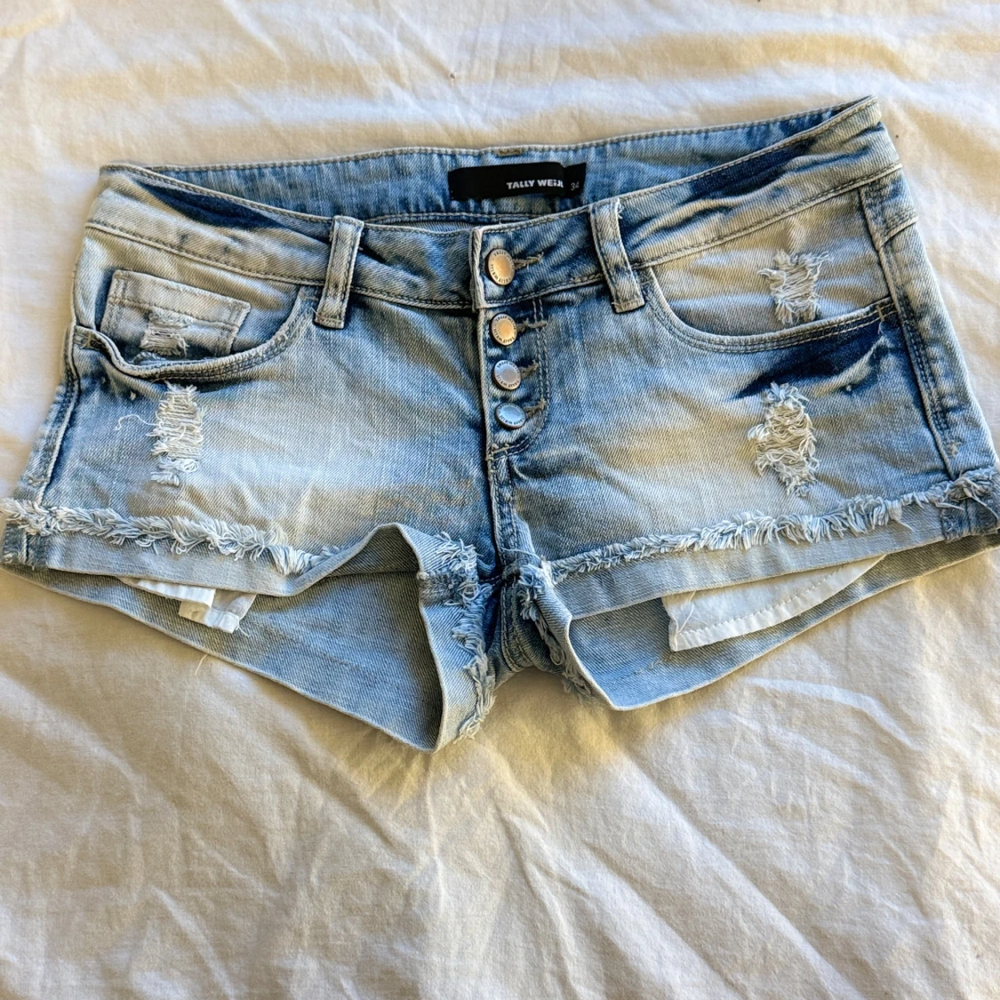 Ljusblå jeansshorts från Tally Weijl