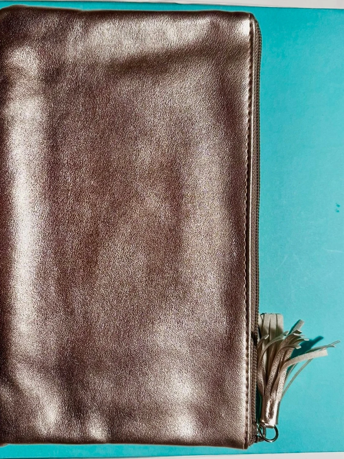 Två sminkväskor från Rituals och en från Shiseido  - 1