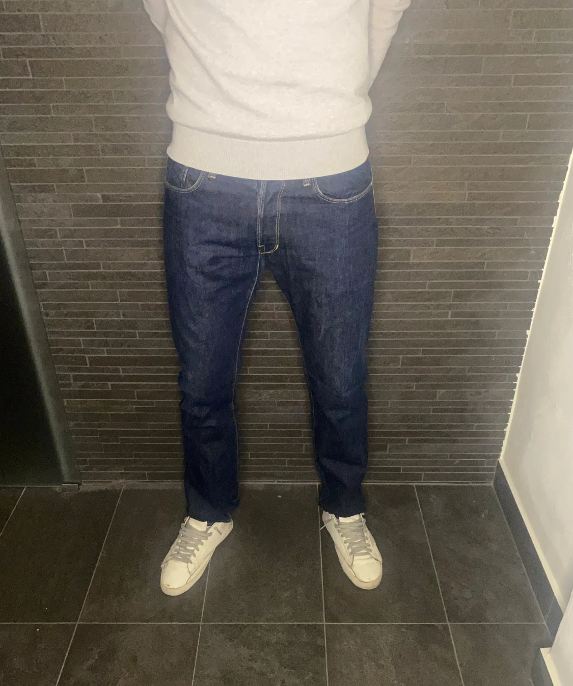 Nya Mörkblå Sliq jeans i straight fit