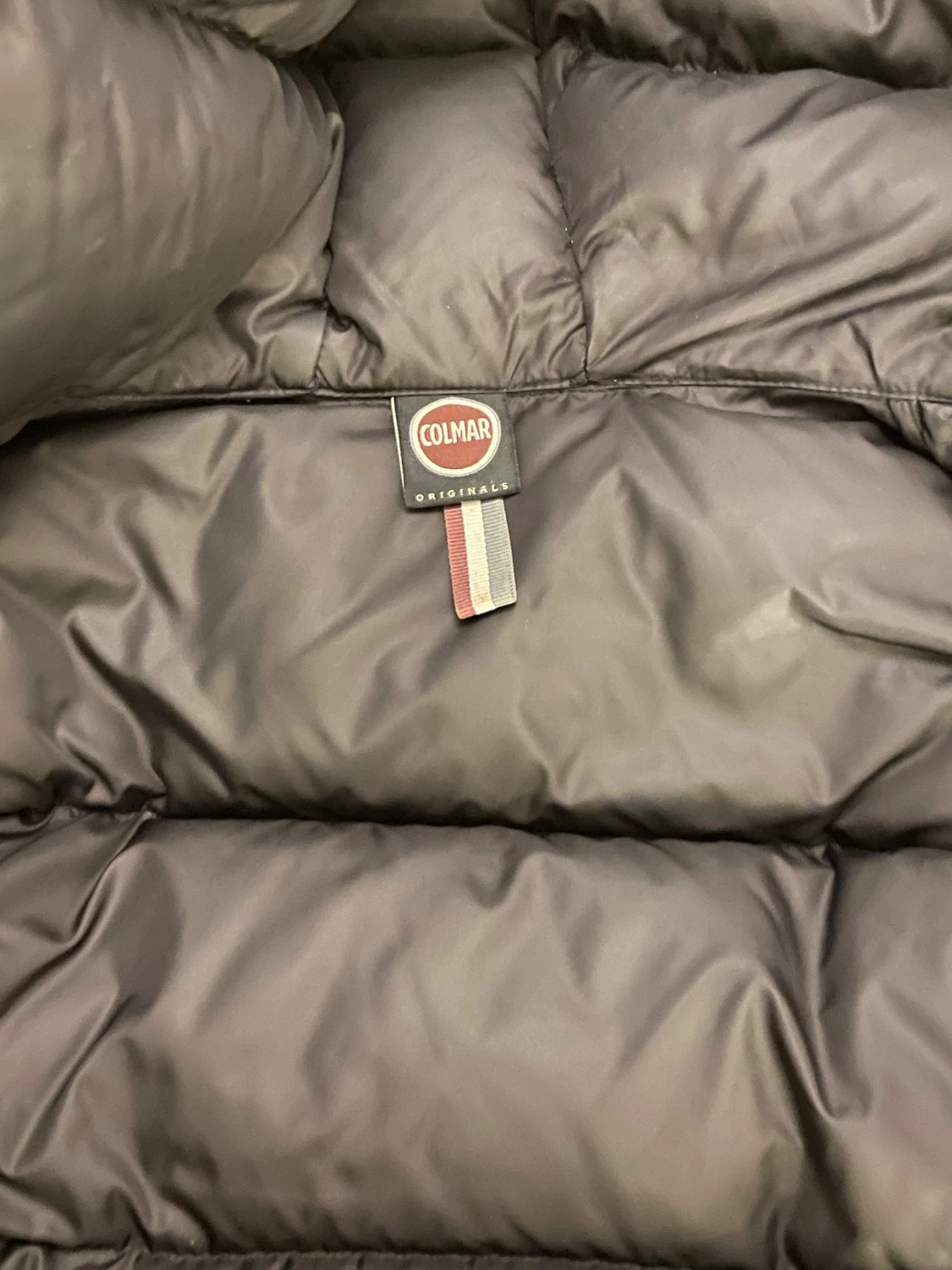 Svart pufferjacka från Colmar - 4