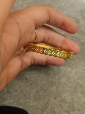 Armband till barn - Armband till barn funkar från 2-5 år