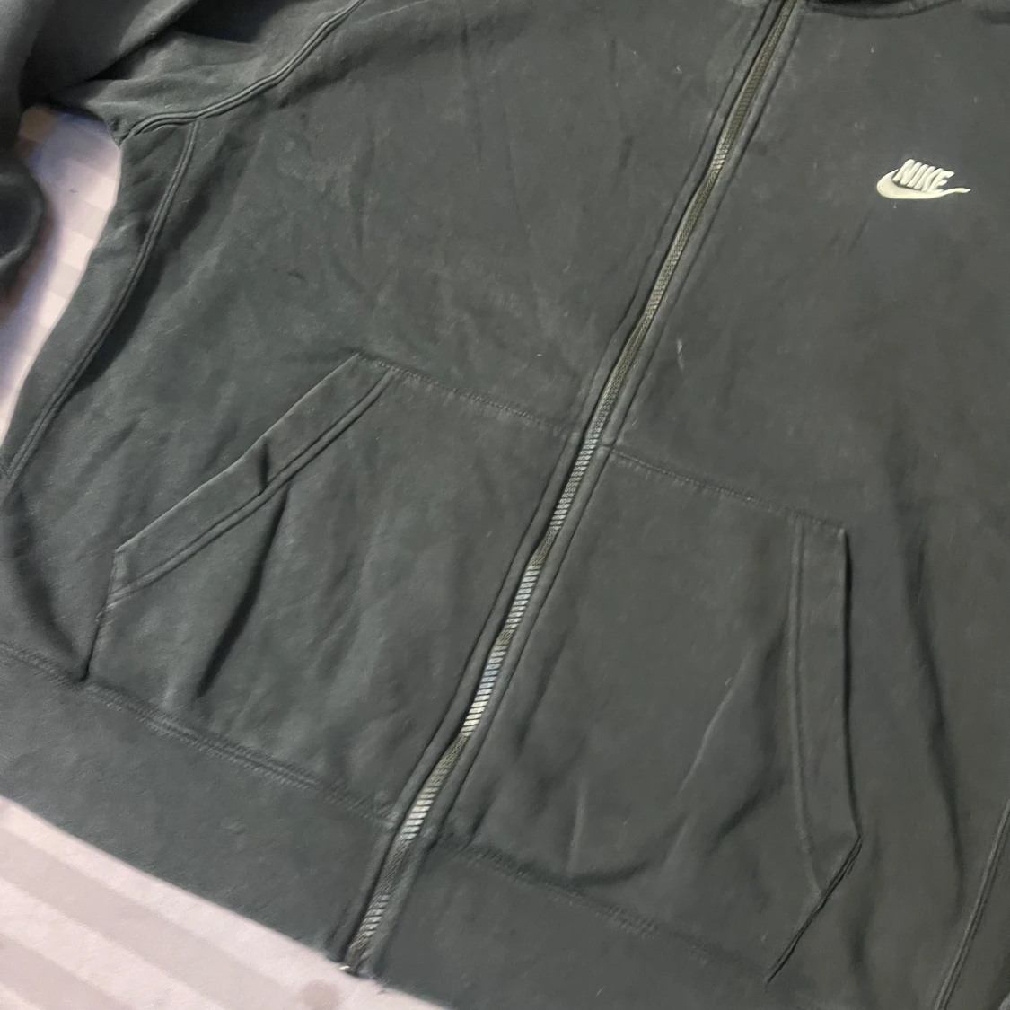 Svart Nike hoodie med dragkedja - 3