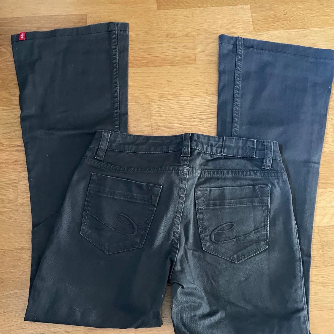 Svarta byxor från EDC, by esprit - 1