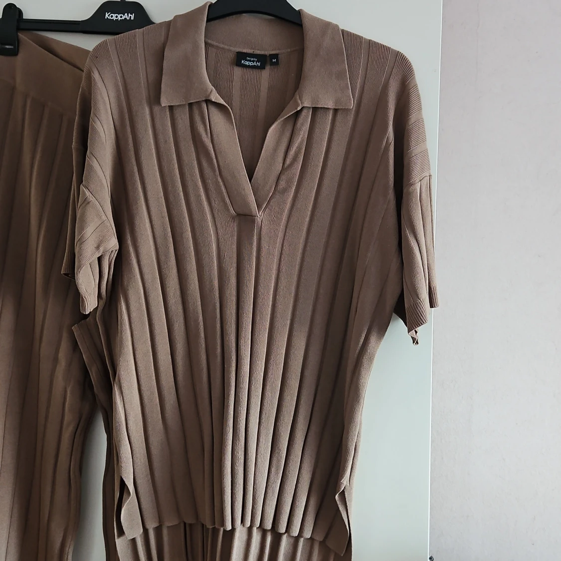 Bruna/gedigen  ribbade sättet från KappAhl - 1