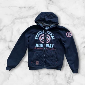 Geographical Norway hoodie - Riktgt skön hoodie från Geographical Norway// skriv vid funderingar 🤩