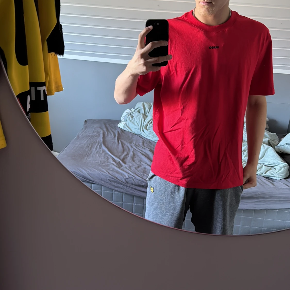 Röd t-shirt från Hugo Boss - 1