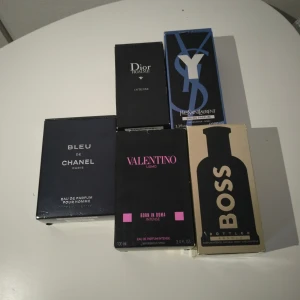 Endast Valentino och ysl  - Helt ny parfym 