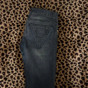 Versace Jeans - dessa är de ända bilderna jag har! Bootcut och lågmidjade